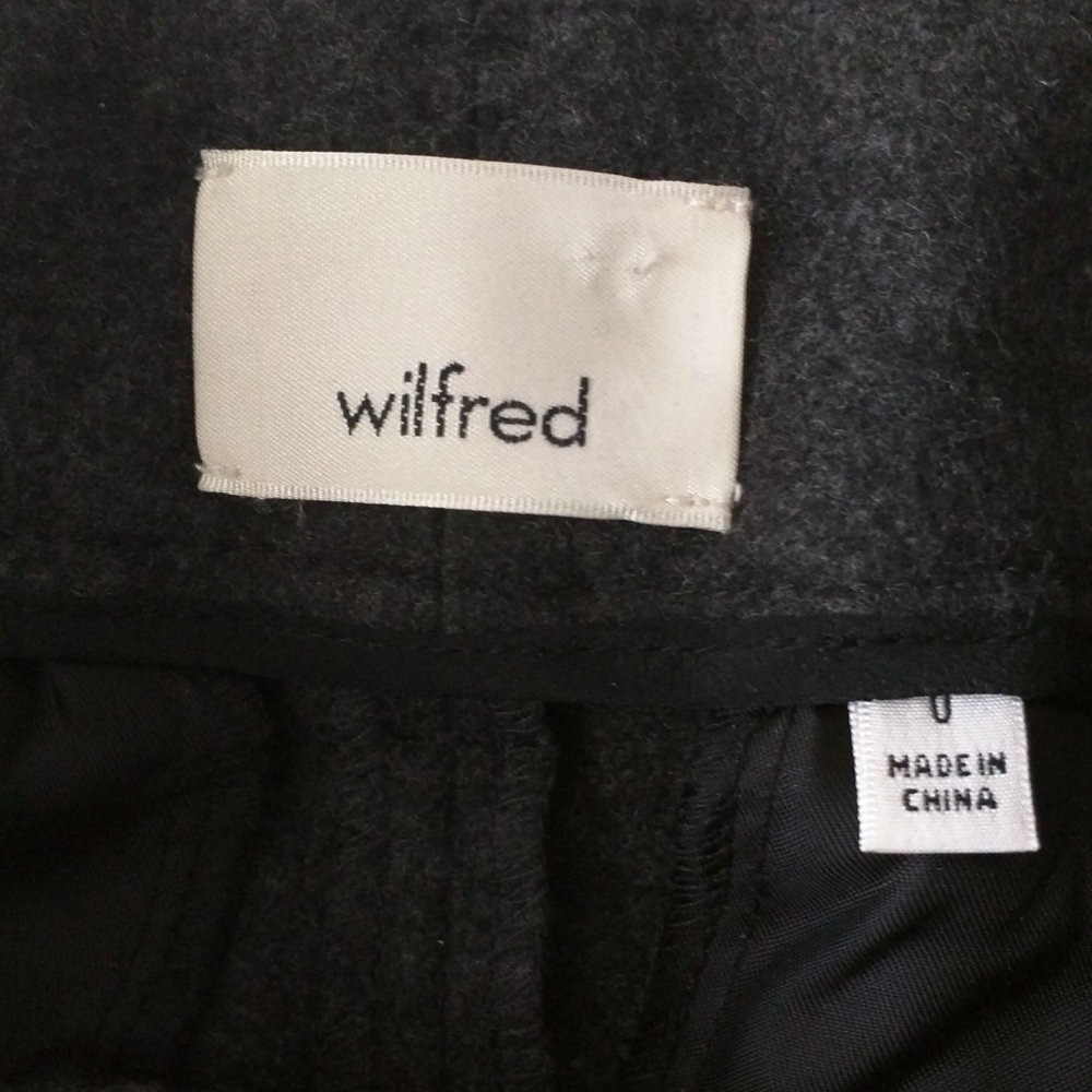 Aritzia Black Ankle Pants - Picture 8 of 9